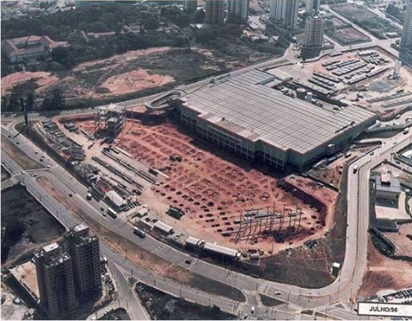 spinfoco's tweet photo. Registro do Shopping Anália Franco em meados de 1998. #spinfoco #sp #saopaulo #analiafranco #shoppingsp #analiafrancoantigo https://t.co/X0LqU5OOHt
