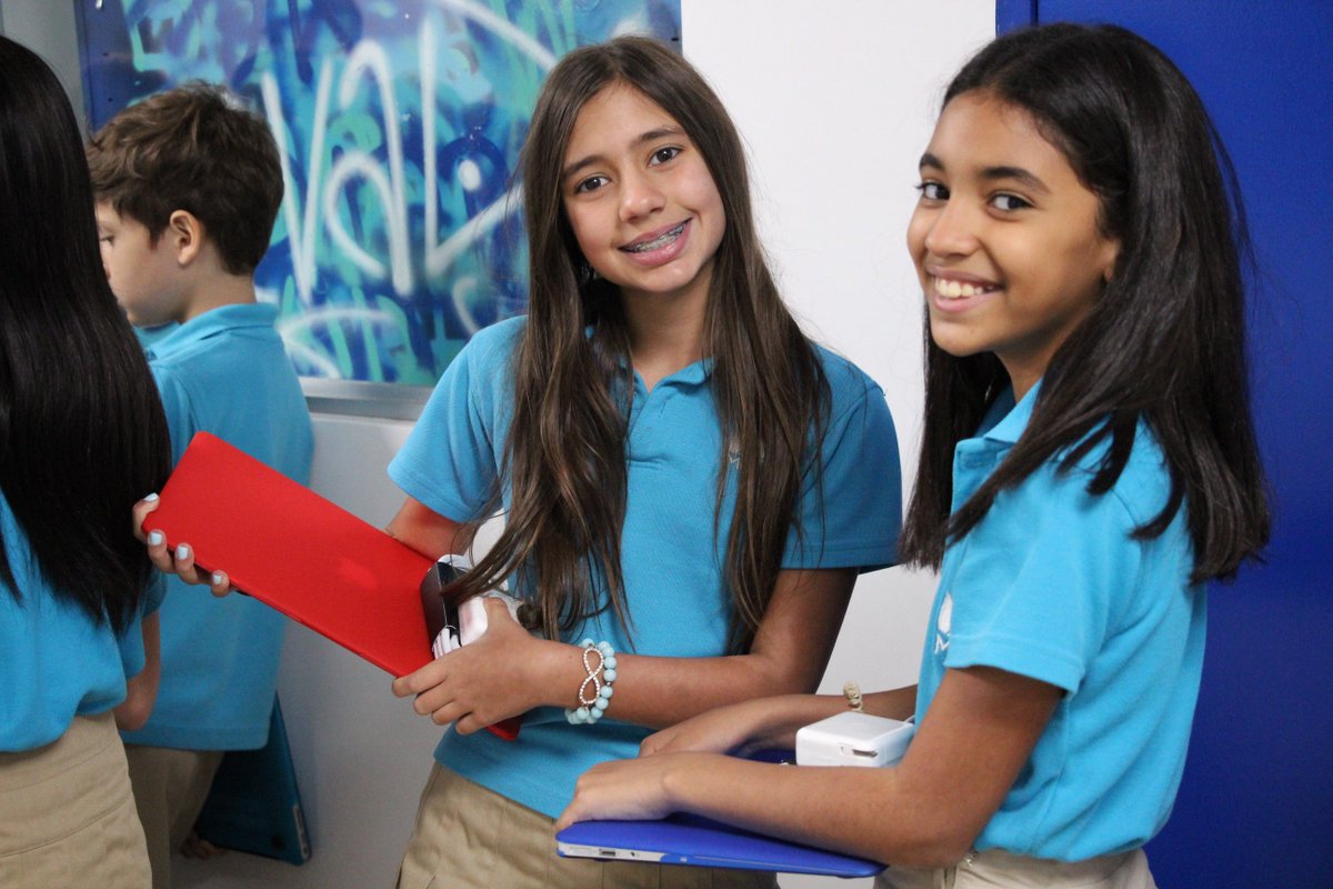 METSchoolPanama's tweet photo. Our 5th and 6th grade students are thrilled to receive their laptops! #METTech #METBacktoSchool #edtech https://t.co/opDwfhhrTk