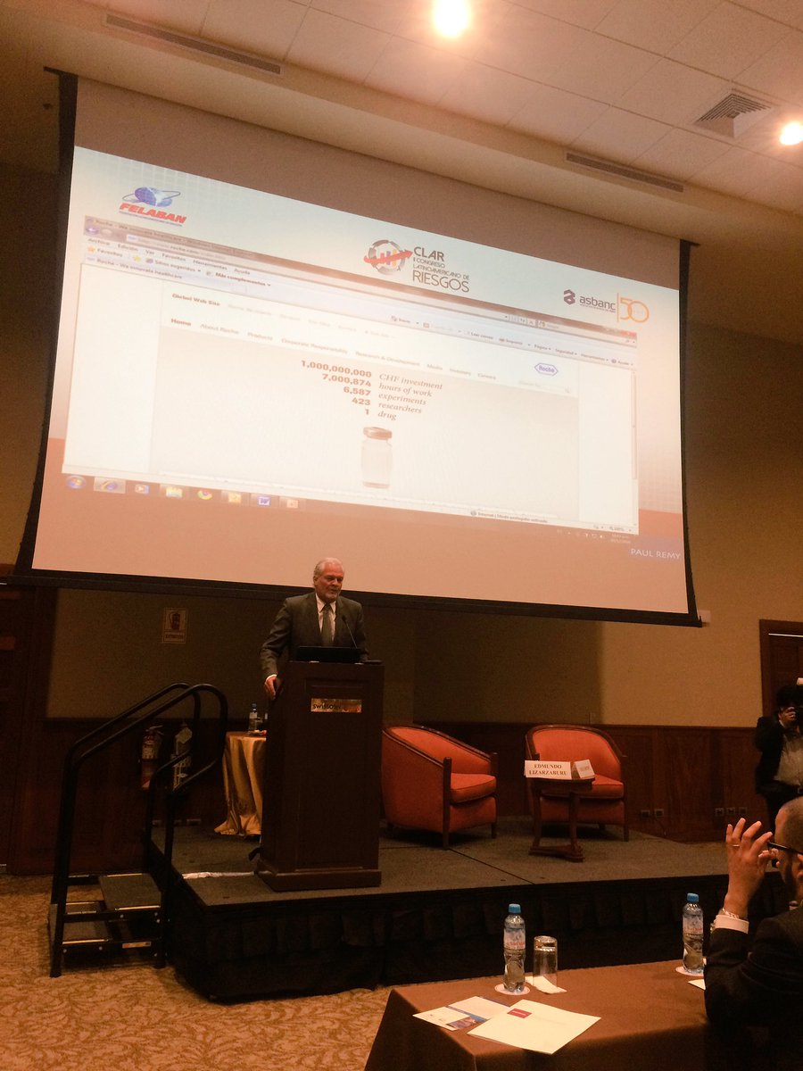 asbancperu's tweet photo. Paul Remy: Hablar de reputación en la organización tiene muchas perspectivas distintas por la complejidad #CLAR2017 https://t.co/uwFDTndhDC