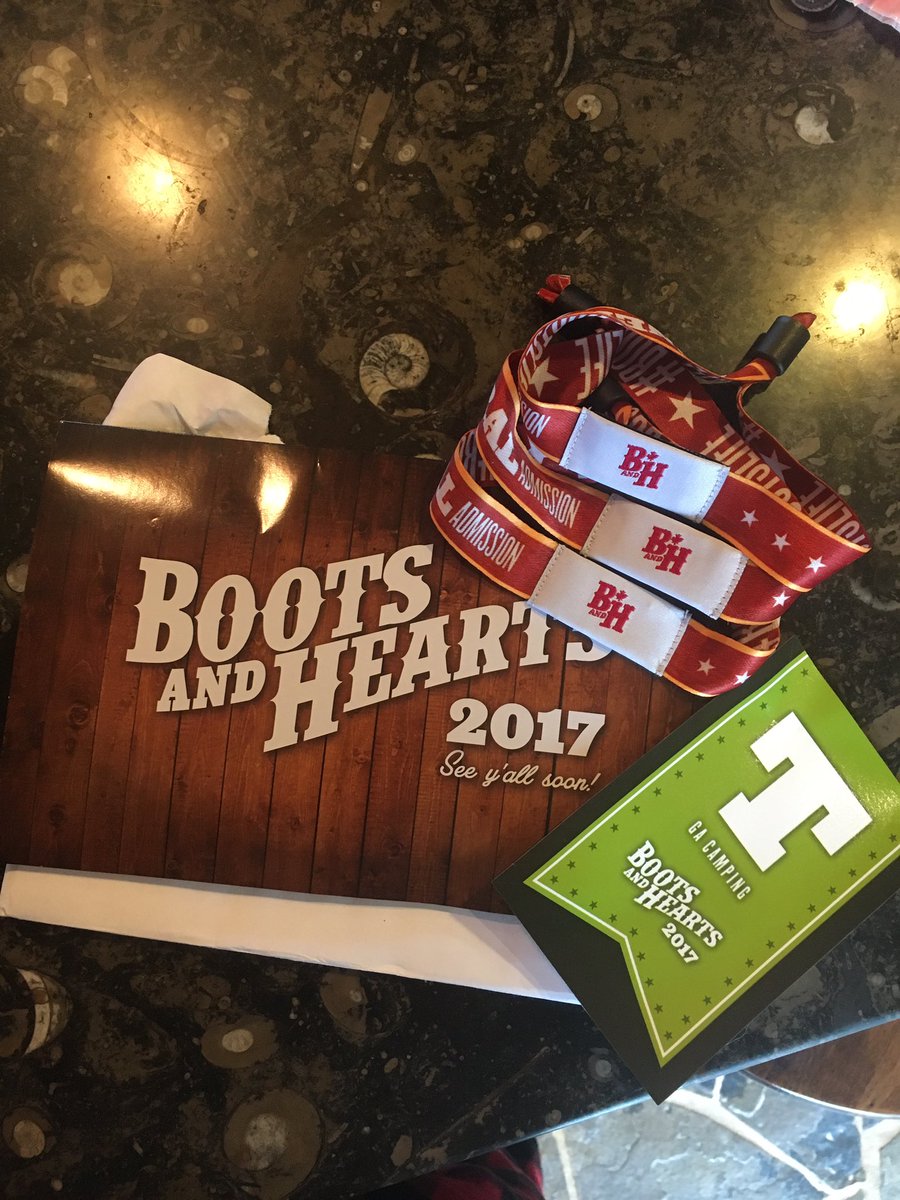 laurlaur29's tweet photo. Oh good, my Boots and Hearts tickets just came in the mail 😊 How convenient!! https://t.co/9UZtxfLZ6p