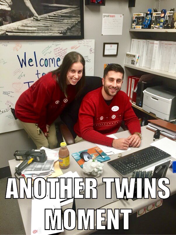 HRJESSICA4TGT's tweet photo. @HotFireJS @dave_target11 @dave_target11 happy birthday!!!! 🎉🎂🎈🎁🎊 (even when we think we're talking to Evelyn but it's you on the phone @peanutpapi ) https://t.co/2r1wr1cEi8
