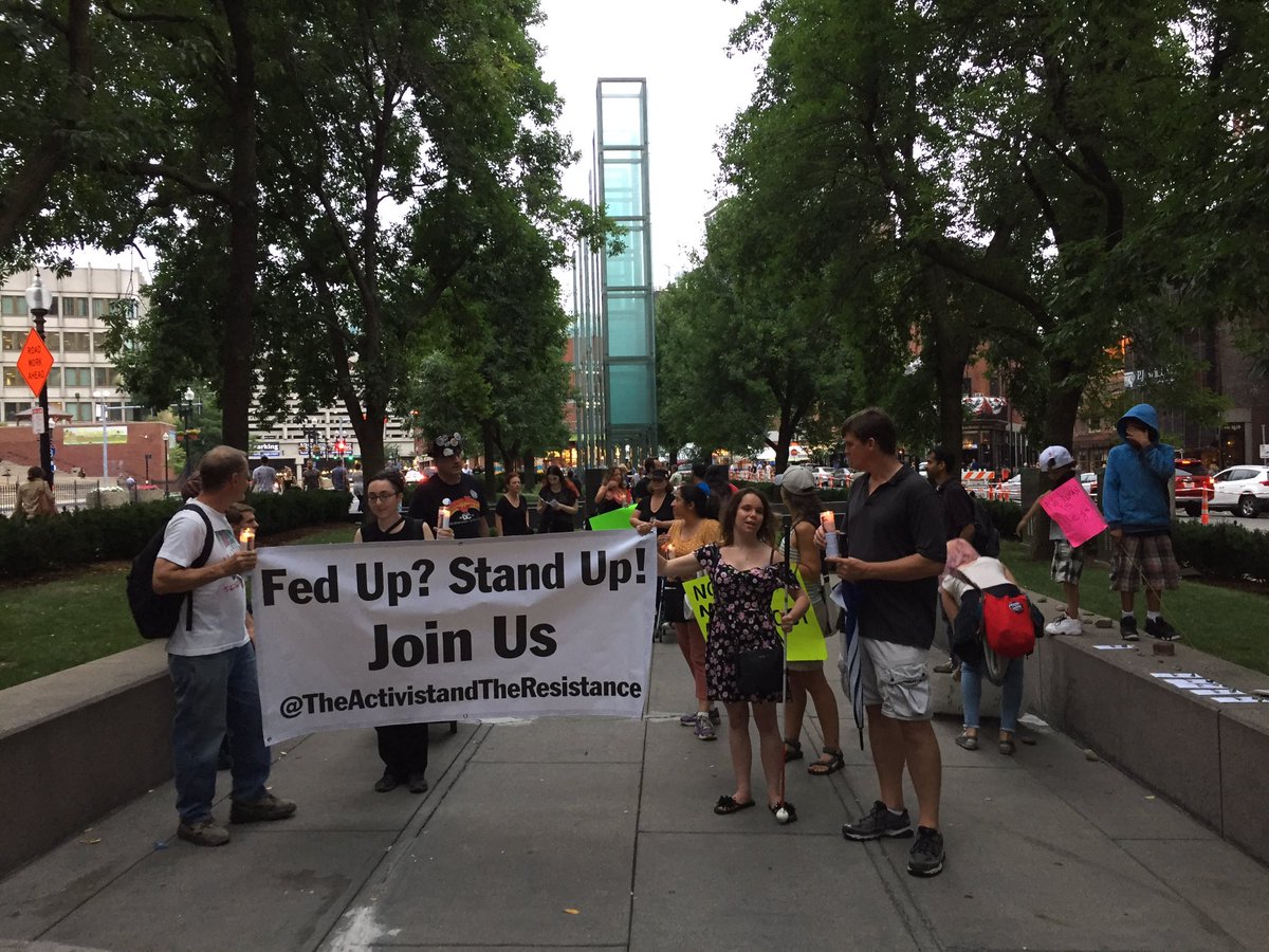 WEBNtvSATCH's tweet photo. A small group of demonstrators march from the Holocaust memorial to Park St. on the eve of the "free speech" rally in Boston https://t.co/60ibyOxI6c