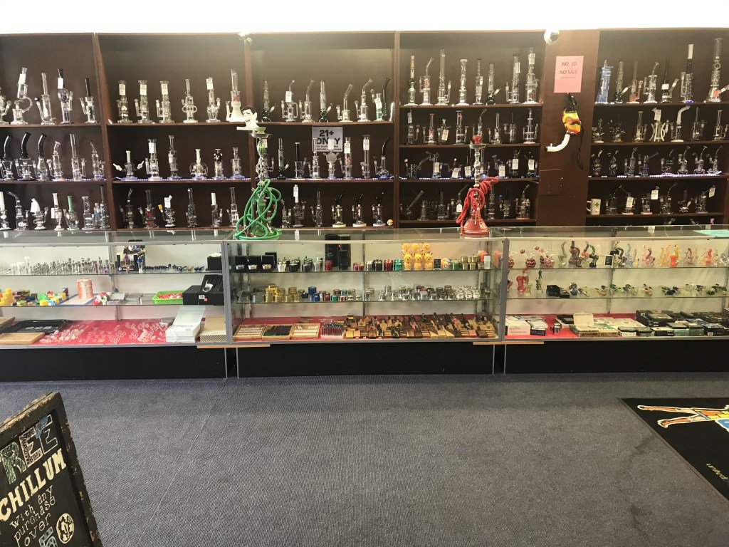 KC Smokz Totally Eclipses Other Smoke Shops! kcsmokz.com/kc-smokz-total…