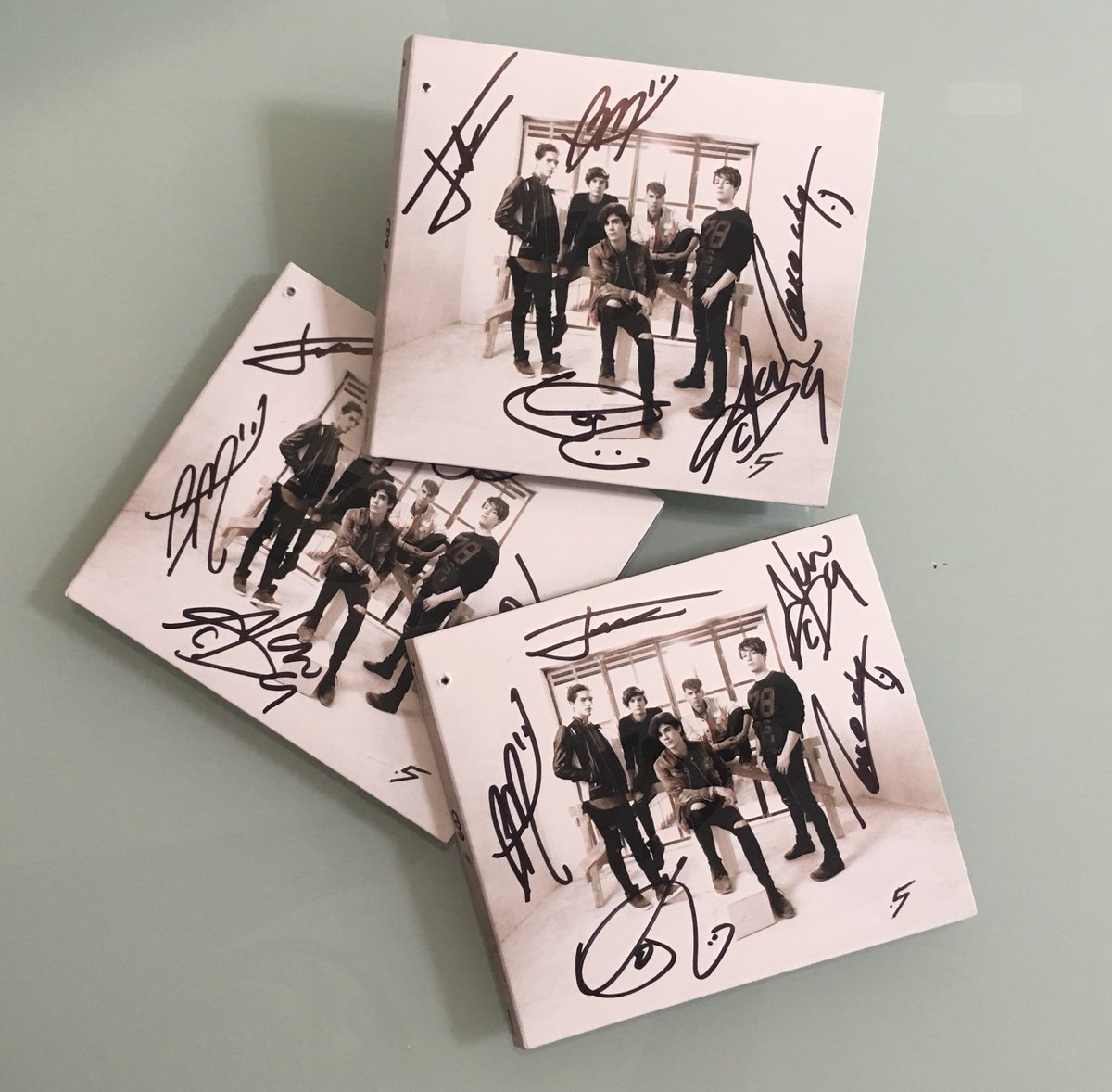 notasparati's tweet image. Gana un EP #PUNTO5 de @CD9, ¡autografiado!, checa la mecánica aquí: ow.ly/O6uw30evYgi 😱