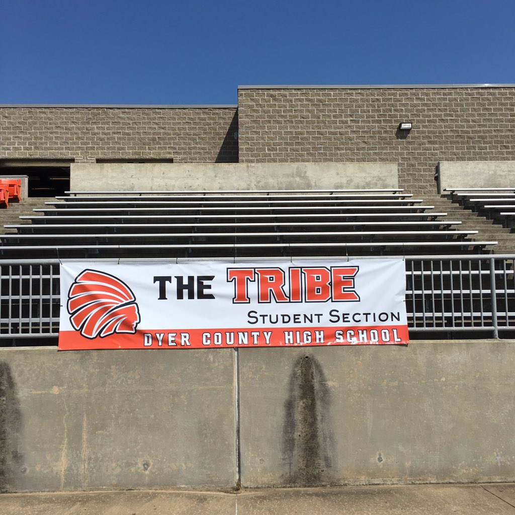 WeAreDC_'s tweet photo. Our new student section banner! Thanks to the shirt shack in Newbern! https://t.co/6JqZaETNfq