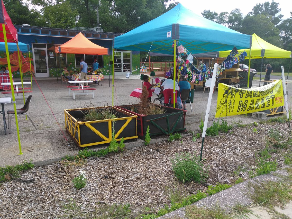 DetroitMarkets's tweet photo. Come check us out #stayfreshdetroit https://t.co/4UvLj2PfKM