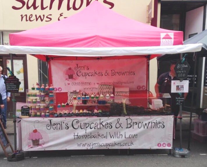 stan_border's tweet image. Off to @TheTRC tomorrow for their open day &amp;amp; country fair with the hoomans @JenisCupcakes. I'm working apparently! Cupcakes &amp;amp; horses.