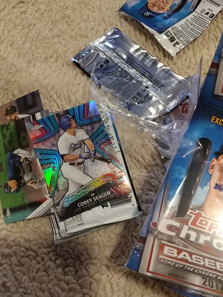 baseballzoch's tweet photo. Seriously? Gonna scream. Literally like my 6th one. https://t.co/XgCGLzgOwU