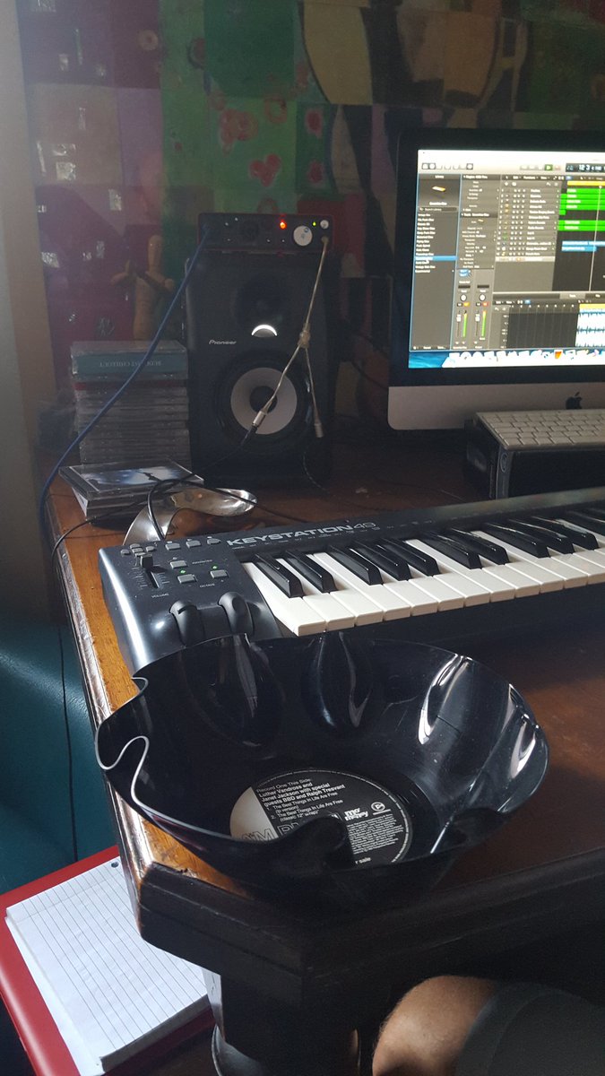 OldskoolStore's tweet photo. #Key to #storage in your #music room, or #gift for #record lovers! 🎤 #FlashbackFriday #oldskool #NewMusicFriday #handmade #Nottingham #notts https://t.co/NzFBJmsmEp