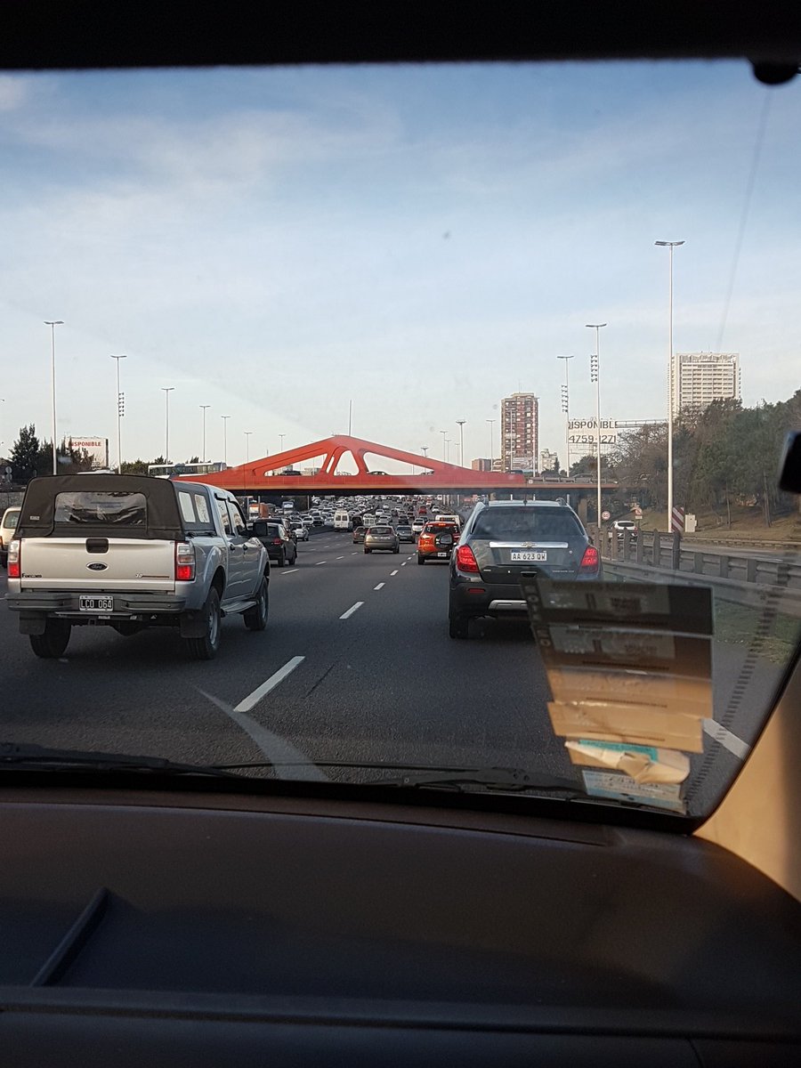Marcee27's tweet photo. @lapanaweb mano a capital circula perfectamente. Mano al norte parafa https://t.co/Tkw5VKjkCr
