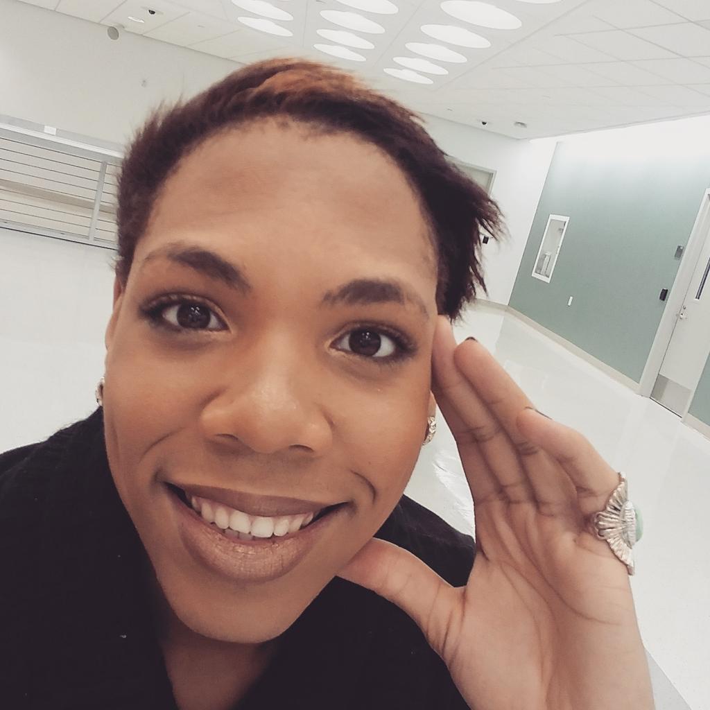 MarcelleInNYC's tweet photo. So this #CocoaButterBitch got a standing ovation during their audition for BMCC's Music Department... 

Who wants to raise a glass? https://t.co/e1XESfucdf