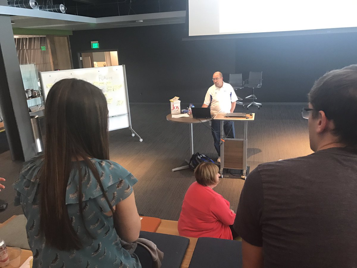 JennyKCMO's tweet photo. Joy, Inc book club hosted by @AgilehoodKC. Great discussion about how paired programming brought joy to their work! #Agile #Collaboration https://t.co/qml8sRyFg5