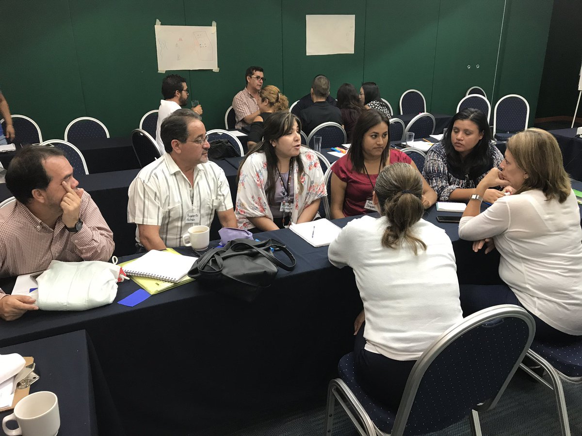 ProNIJAL's tweet photo. Trabajo en equipo para diseñar estrategias didácticas para la inclusión #WeTeachForEveryone https://t.co/1rpWZcfosG