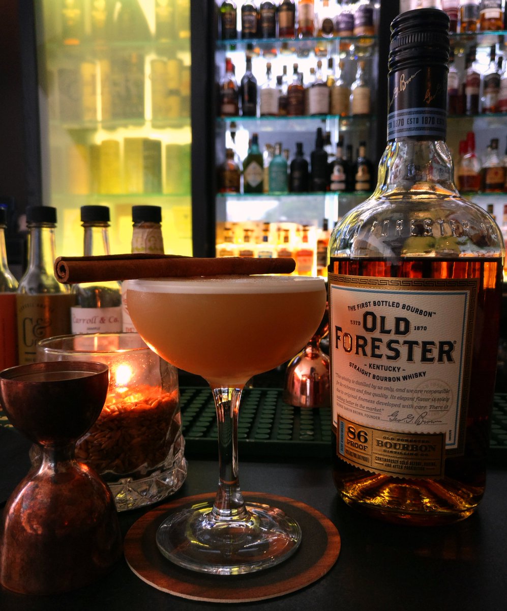 When the“Fruit of the Forest” looks this exotic, you have to give it a shot!Live it up with unique cocktails by Ray. charfive.com