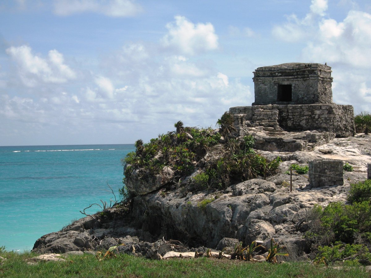 Blue_Parallel's tweet image. Explore #Mayan ruins while experiencing the finest the #Yucatan has to offer with #BlueParallel - ow.ly/IrwO30ei2mV