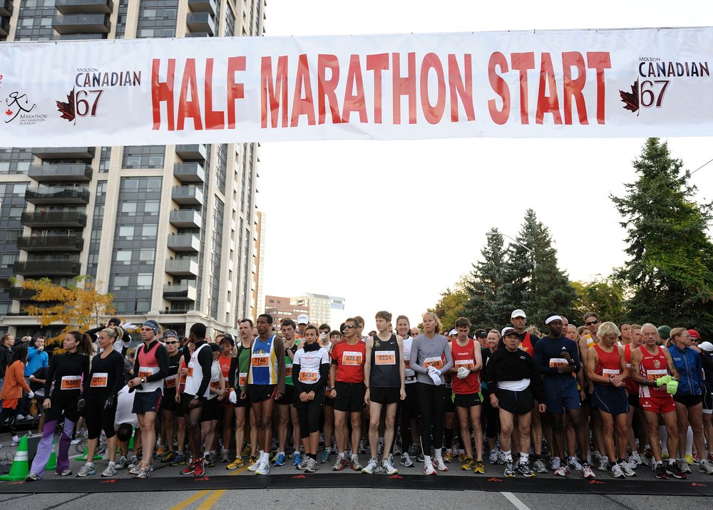 Outside_Run's tweet photo. 13 strategies for every part of your next race: https://t.co/uEdzBvFKNs https://t.co/r6ZcYSjDQw