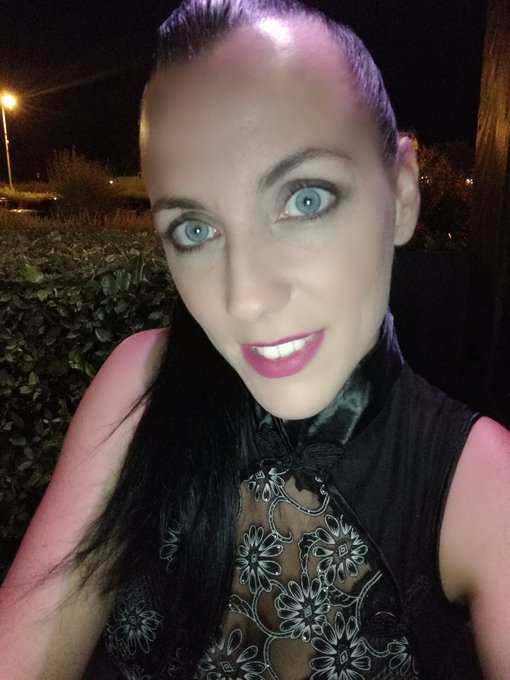 Bonne soir&eacute;e mes ch&eacute;ris ! Plein de gros bisous 💋💋💋 https://t.co/cqjkrRRN2D<a href="/tag/havefun"class="tags"><span>#havefun</span></a><a href="/tag/lastdayshows"class="tags"><span>#lastdayshows</span></a>