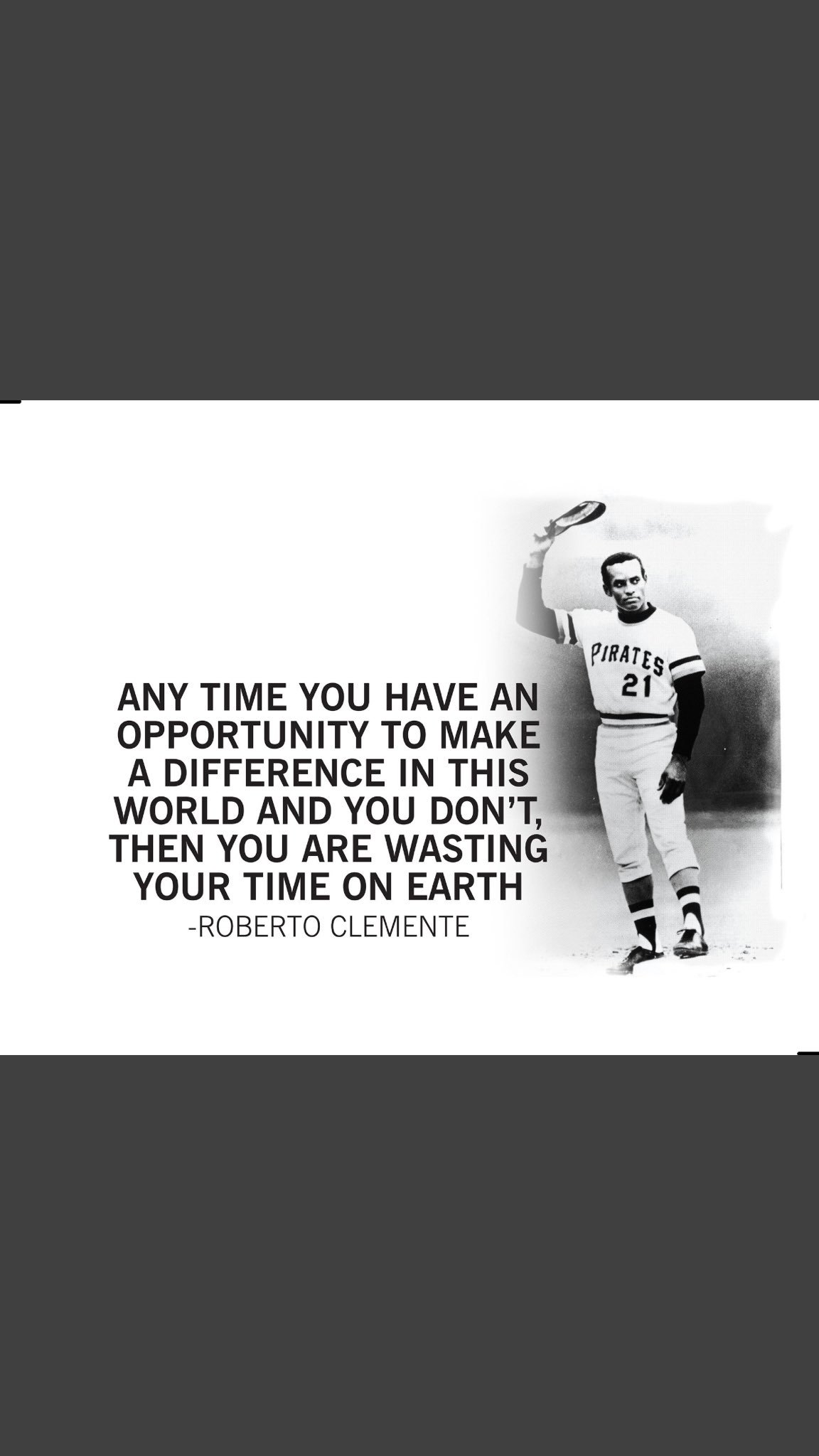 Happy 83rd birthday legend Roberto Clemente!! 