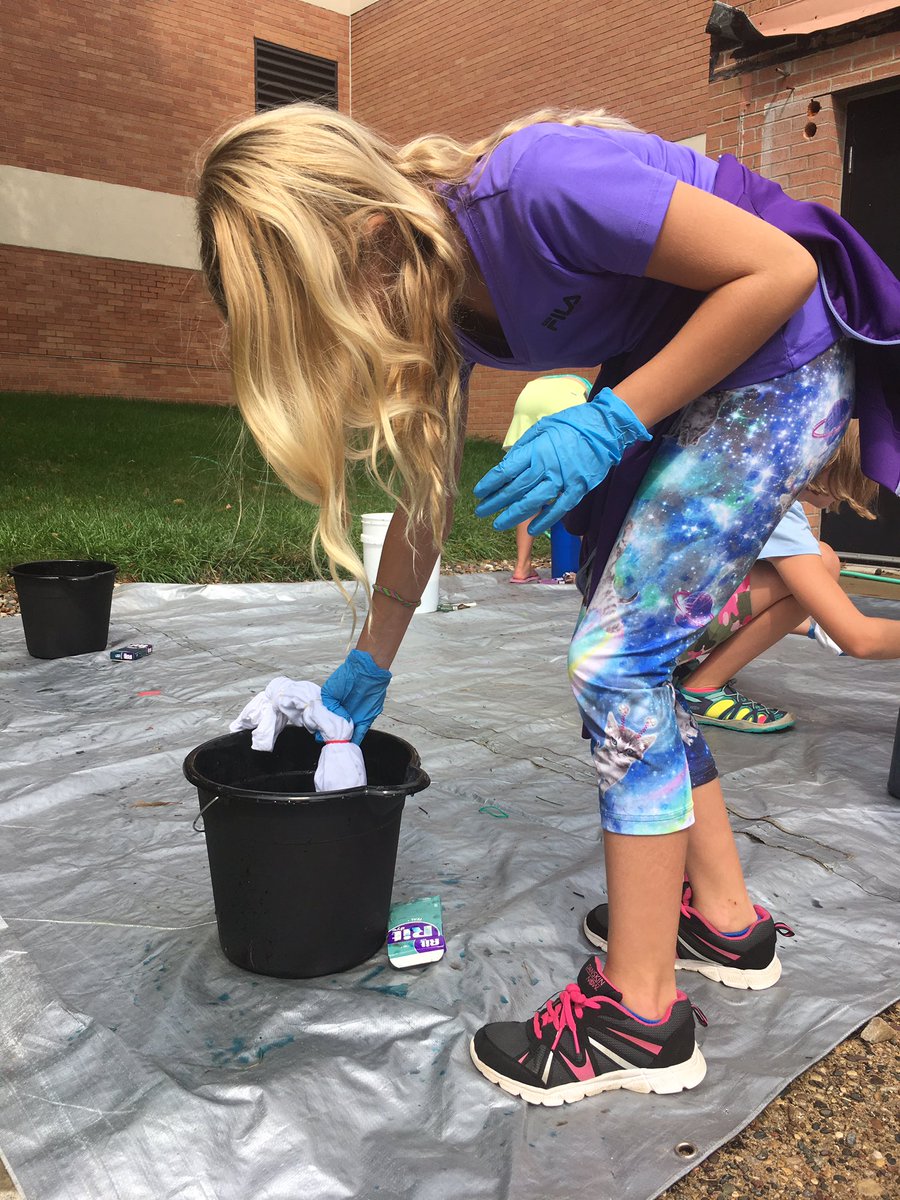 GPSummerBreak's tweet photo. Dippin and dying!! So cool tie dye. Can't wait to see how they turn out on Monday! @ISD191 @191CommunityEd #tiedye #FlashbackFriday https://t.co/uG2h41AyYp