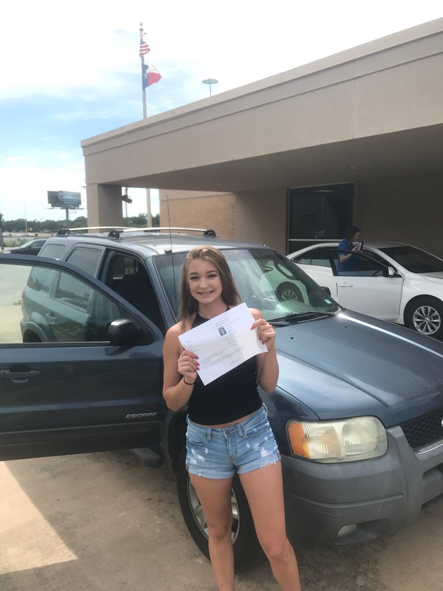 kstarrett44's tweet photo. Megan did it! She got her Drivers License on her 16th Birthday. Bittersweet moment for momma here. Happy Birthday sweetie. https://t.co/5zYTDuHItM
