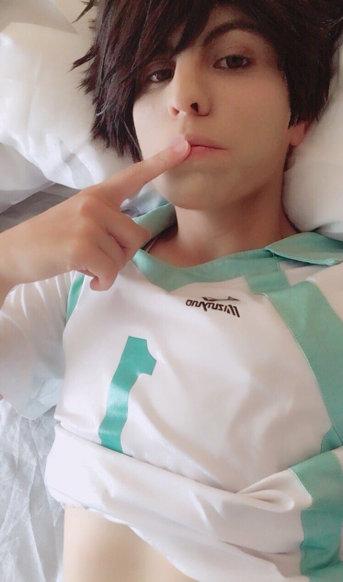 MarshMelouh's tweet image. Un adelante de la pequeña sesión :) de #Oikawa probando cosas nuevas #cosplay #haikyuu