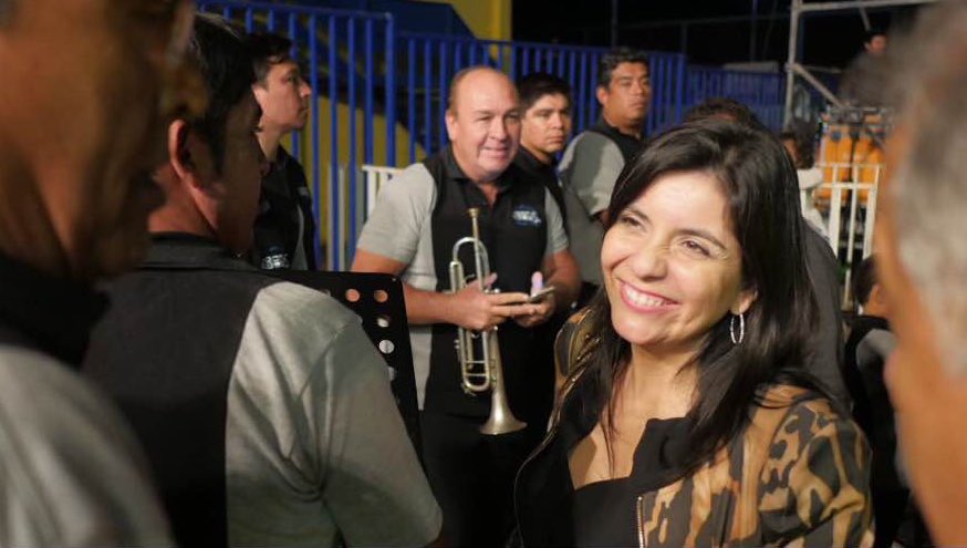 AstudilloDanisa's tweet photo. Amig@s, he tomado la decisión de ser candidata a diputada por Tarapaca, para representarlos y así llevar sus demandas al Congreso #Iquique https://t.co/fKa8kaP6WQ