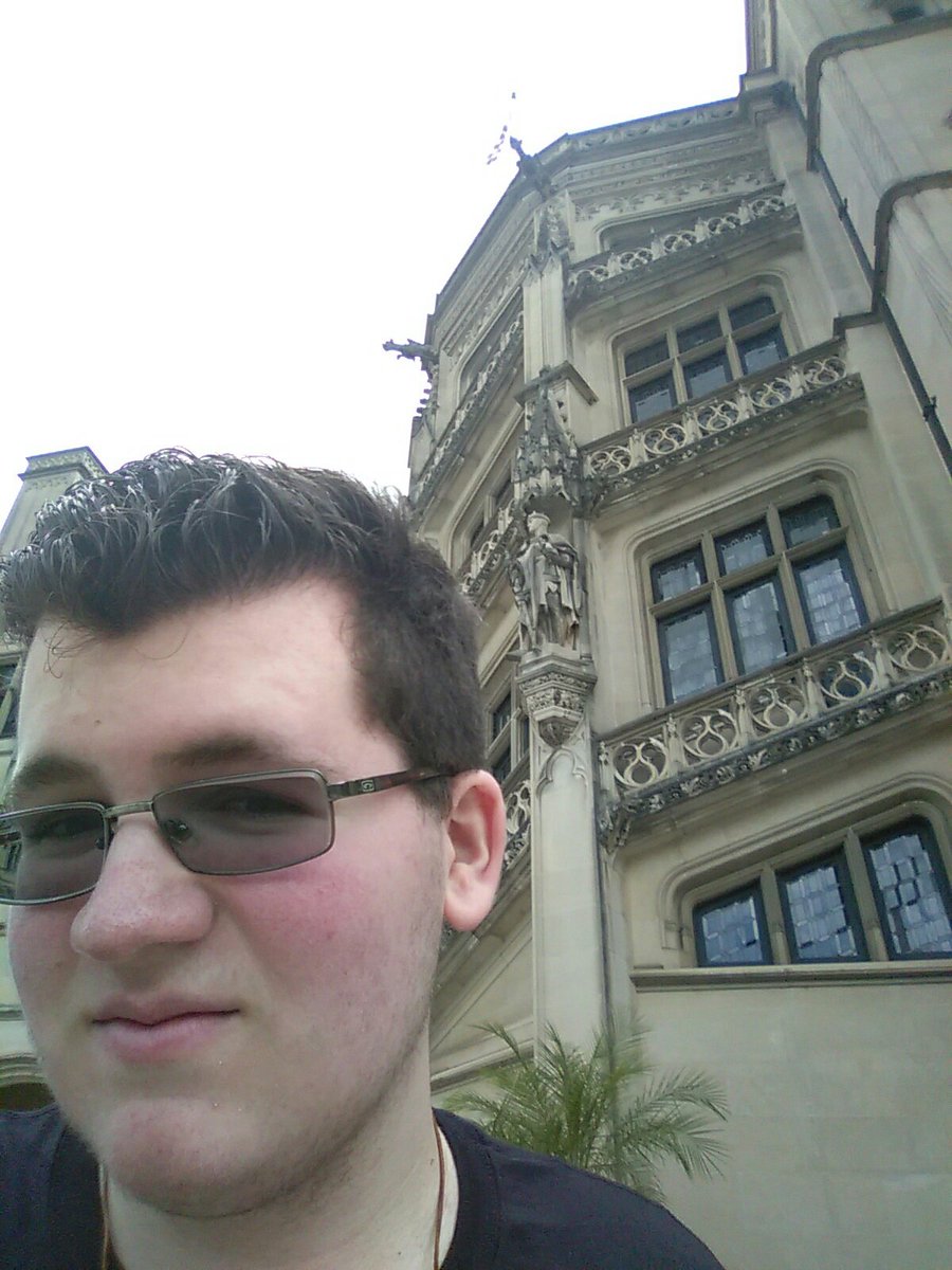 17btierney's tweet photo. Went to Biltmore in NC shit was massive estate is bigger than Pittsfield legit had gargoyles https://t.co/Sv6dQ4cikO