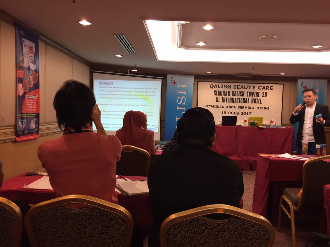 ProfixMalaysia's tweet photo. Seminar qalish empire 2.0
#profix #qalishcleansinggel #dtxfit https://t.co/1zg4O2wlP2