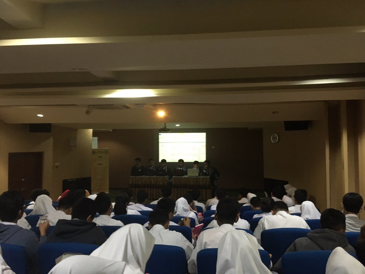 [LIVE REPORT]

 🎉MUKILAS 2017🎉
"Sempurnakan awal yang baik dengan evaluasi yang bijak"