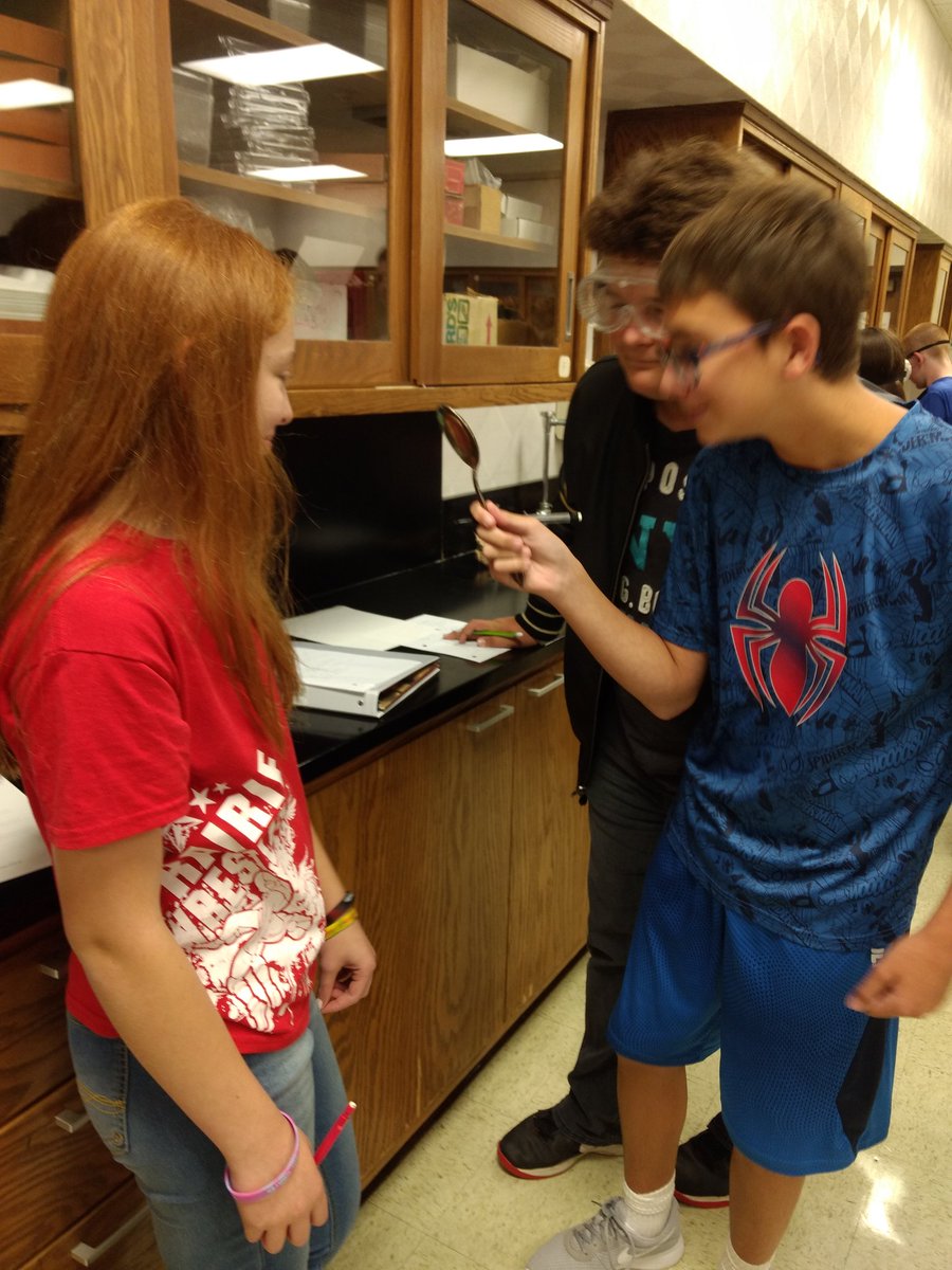 es_oshel's tweet photo. Physical or chemical properties?#gopherscience #prairieproud https://t.co/nKItO1FkiM