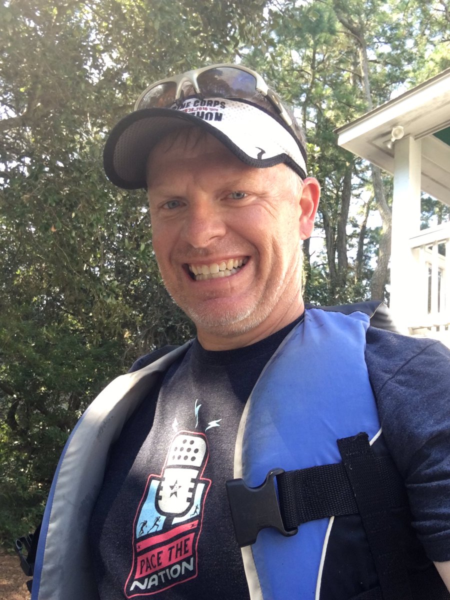 makomichael's tweet photo. #RunnerPerk to be able to run back to the house to get the things we forgot. 3 Boogie Boards, LifeVest and Cooler. #RunOBX #pacethenation https://t.co/IzMhCILOXZ