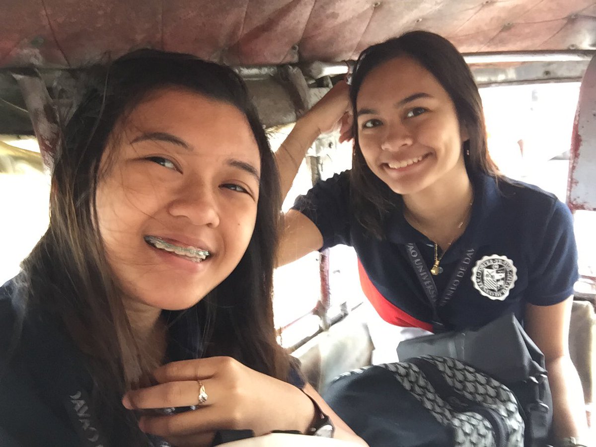 ceejaysgn's tweet image. sugod ta sa war zone #Kadayawan2017