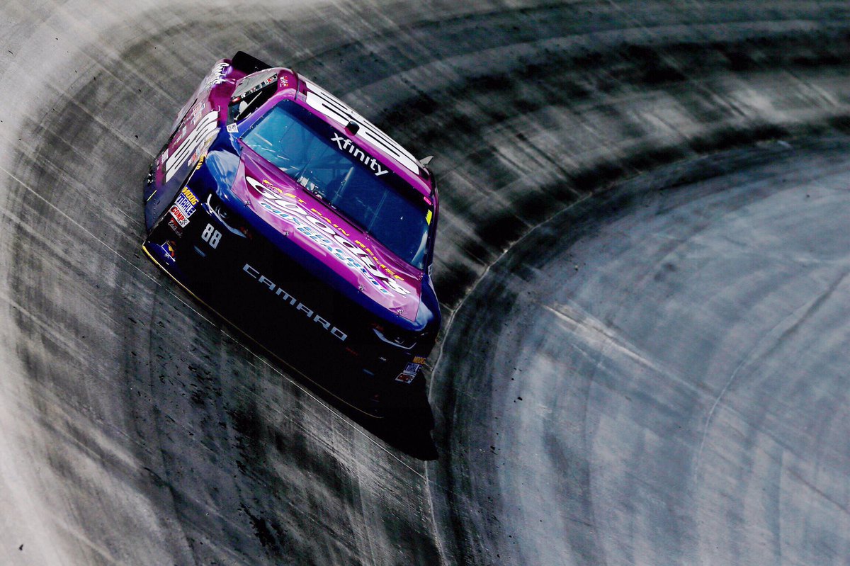 NW_Sports's tweet photo. Retweet to wish @DaleJr and @JRMotorsports good luck in tonight's race. #NW88JR https://t.co/oEIKUhyb6e