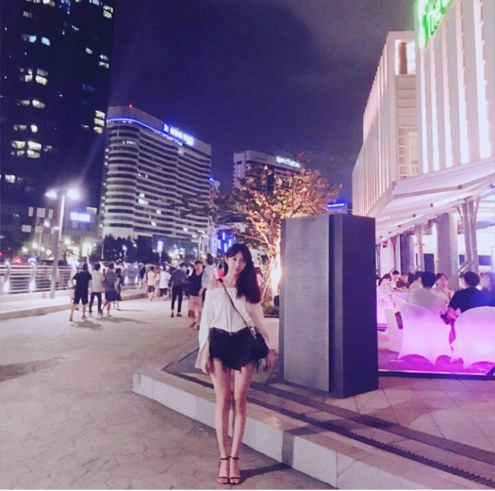 GENIEUPDATES's tweet photo. [#GENIESTAGRAM] Genie on Instagram: "Last vacation 🌊" 

#BULLDOK #GENIE #JINHEE https://t.co/kYkdYtMbvv