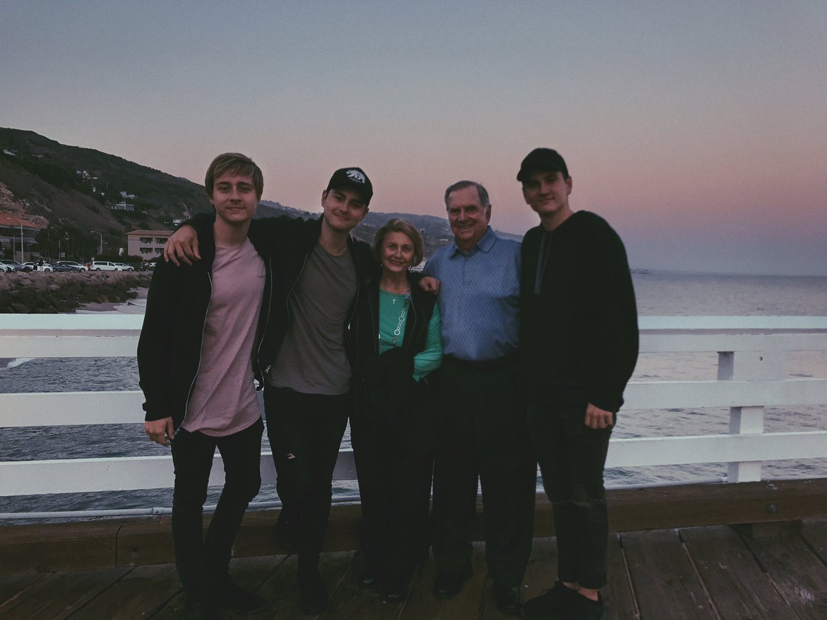 beforeyouexit's tweet image. Grandparents first time in LA. Been an amazing couple days