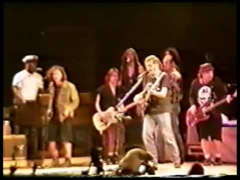 golennox's tweet photo. @tdlenx 24 years ago today we saw @PearlJam @soundgarden @blues_traveler &amp; @Neilyoung play the @LetsGoToTheEX Grandstand. #RITFW https://t.co/lG0p2zqjLZ