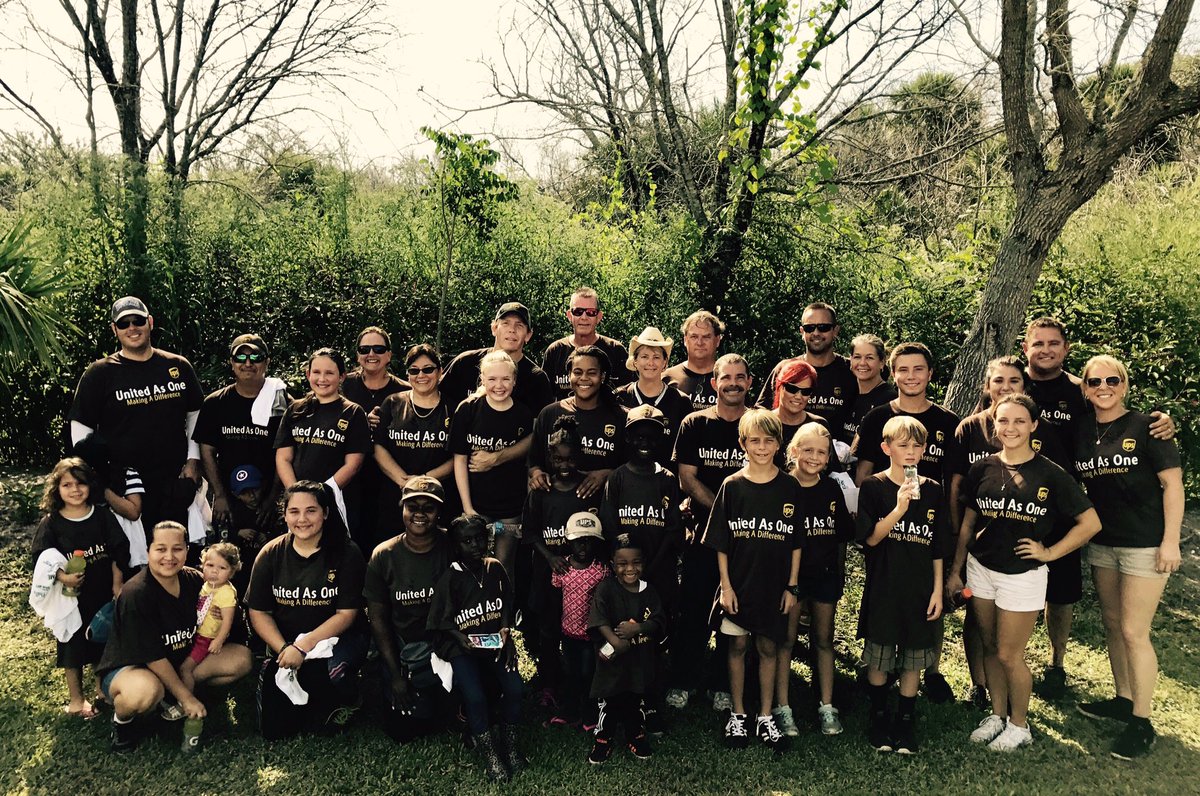 Team Vero Beach Keeping Indian River County Beautiful. Planting trees in the community where we live and serve.#UPS #KIRB