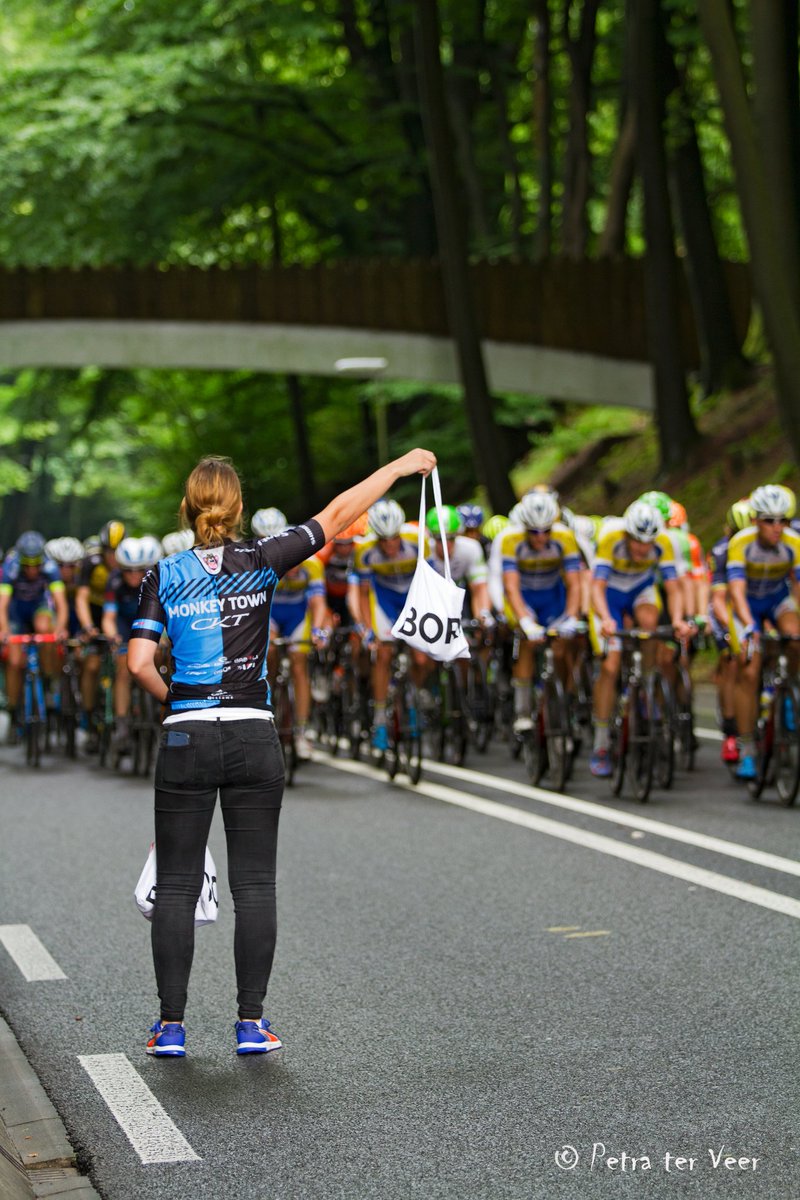 petraterveer's tweet photo. Veenendaal Veenendaal Classic 2017
@MonkeytownCT #vvc2017 #grebbeberg #cycling #cyclingphotography #wielrennen #wielrenners https://t.co/gPN4m4hvGD