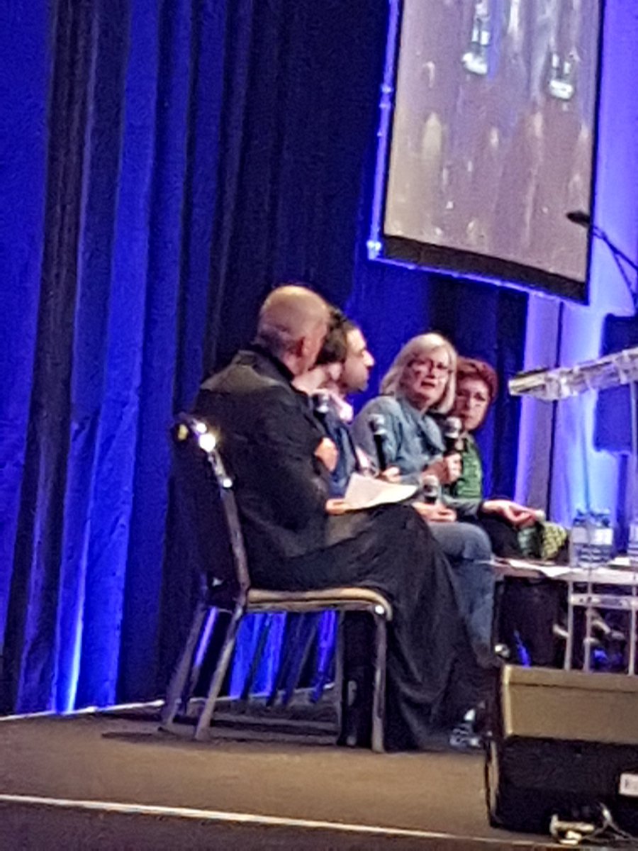 _earlylearning's tweet photo. Heather Barnes & @anthonysemann exploring the pros and cons of an outcomes based educational & assessment & rating framework @ #acavconf https://t.co/T4NoiTs2Nn