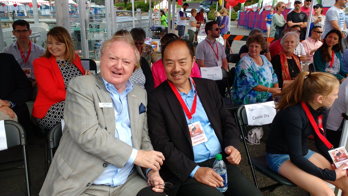 Ida_Chong's tweet photo. Community leaders always supporting @VictoriaDragon #VDBF2017 https://t.co/SquRTWtRGU