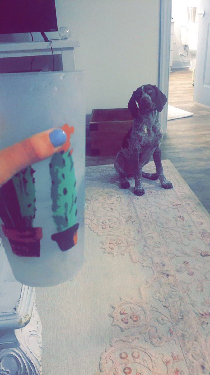 sylvmun's tweet image. Happy Friyay!!! 👌🏻👌🏻