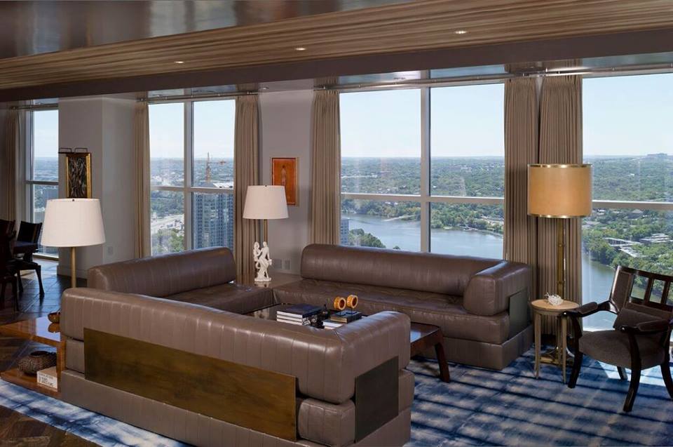 webber_arch's tweet photo. In #Austin, Texas, a high-rise residence provides an unforgettable view of the Colorado River. #roomwithaview #webberstudio https://t.co/Kn2DejtpCA
