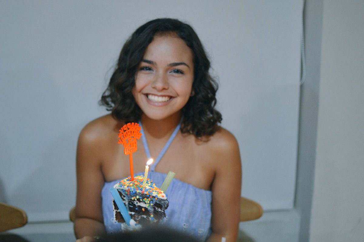 _carosalermo's tweet photo. Sweet, sweet 16 https://t.co/MKdomaGeCO