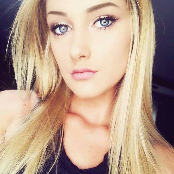 JonyMark7's tweet image. 🙌 YASSS It's time for a great show omgitsrandahlee:#Music #bored #Fea
liveme.com/media/liveshor…