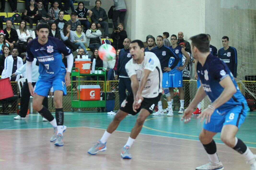 O #Corinthians/Guarulhos venceu na estreia pelo Paulista de #Vôlei! Fora de casa, 3 sets a 1 sobre o Climed/Atibaia! 🏐🏐

#TimãoPoliesportivo
