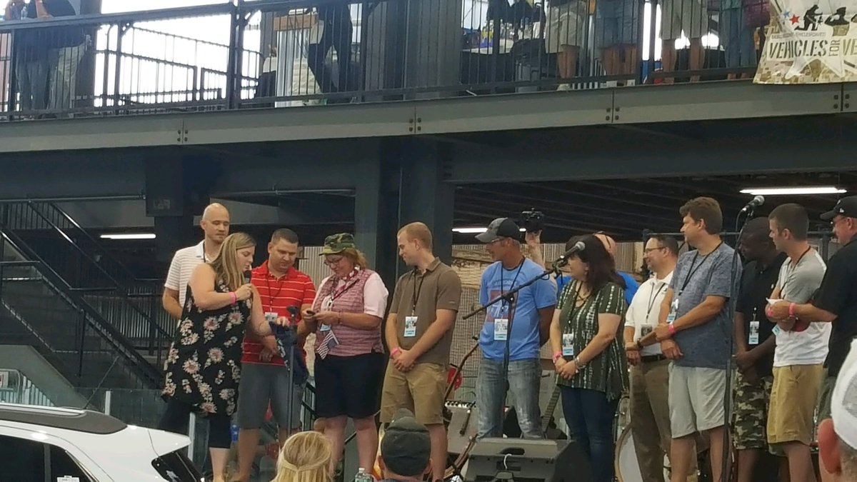 BufSportsGuy's tweet photo. Shout out to @1065WYRK and @BasilCars for the #vehiclesforvets. Didn't win but a great time. Appreciate everything! And thnx @scotty18thMP https://t.co/bIN4lNPIxY