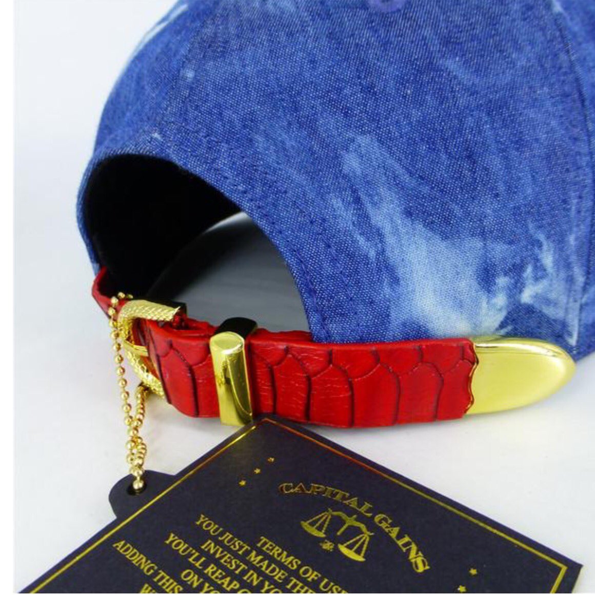 CapitalGainsCo's tweet image. 🎵 The man who gave us "I Got 5 On It" #Yukmouth is #Capitalizing on it Billboard Top 10 Hitmaker w/ #CapitalGainsCo classic cap @ITSAGTV