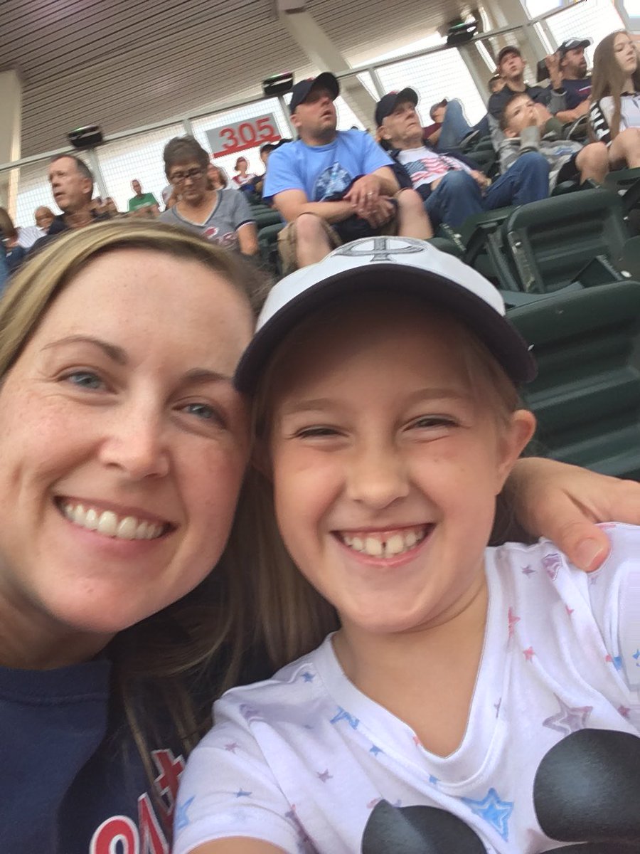 thomasfrost478's tweet photo. #TwinsPics https://t.co/pDPYoGwyPg