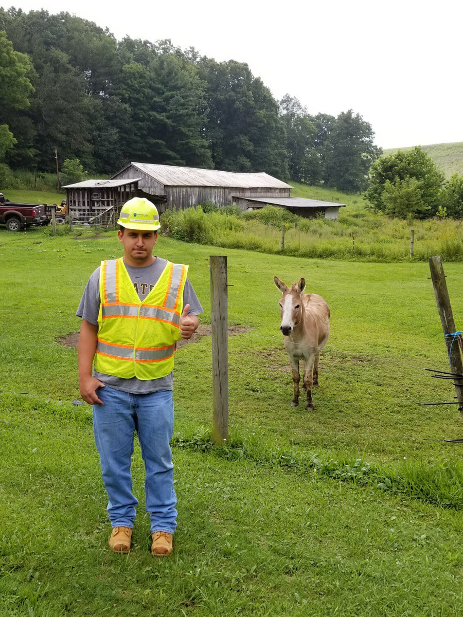 DiCarolis14's tweet photo. It's been a solid summer working for the STAMPP Programs at Penndot in with @n_shaner !! Already can't wait for next year! #STAMPP https://t.co/hdRWXT6FKV