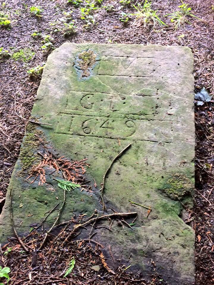 SorchaMacLennan's tweet photo. #CaversCastle #ScottishBorders #Scotland #Sco #Alba #DisabledTourist #TouringScotland earliest grace is 1649, and the 1695 has old English https://t.co/yQ3b42SAza